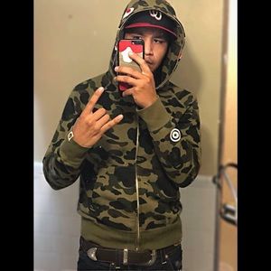 Meet your Posher, Johnny